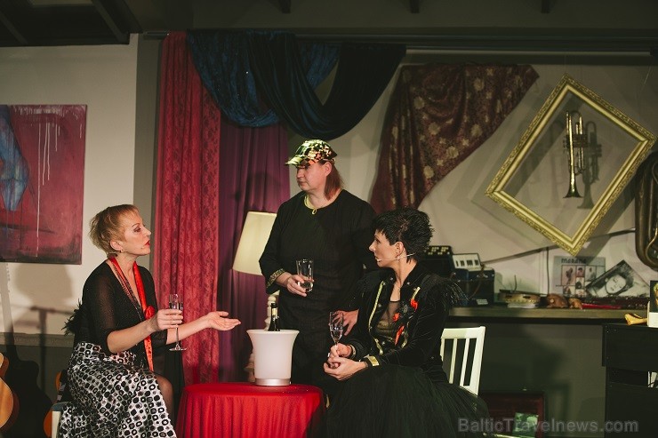 Mūzikas un teātra restorāns Happy Days & Nights aicina uz muzikālu komēdiju - www.Bilesuparadize.lv/events Mūzikas un teātra restorāns Happy Days & Nights aicina uz muzikālu komēdiju - www.Bilesuparadize.lv/events 143599