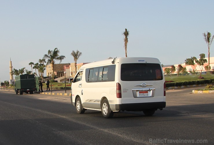 Travelnews.lv redakcija novēro Hurgadas transporta līdzekļus 144835