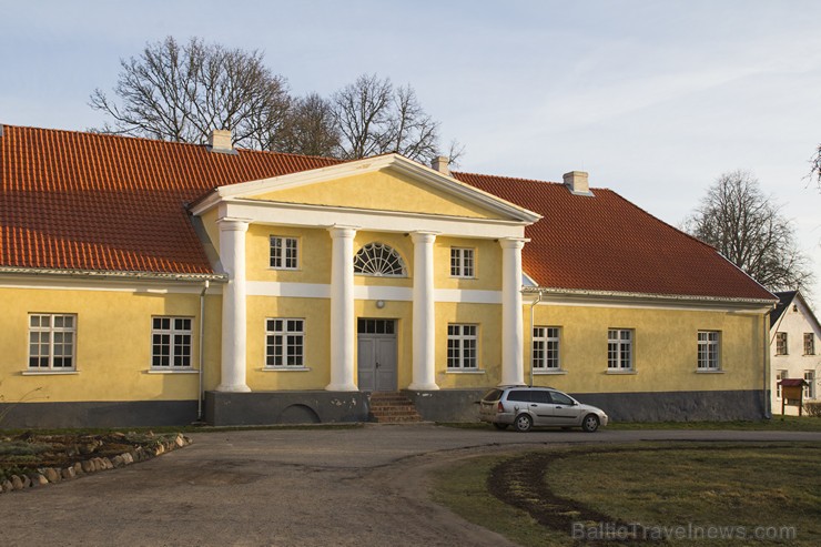 1797. gadā to ieguva Liepājas tirgotājs H. F. Bordēls, kurš nopirka arī muižnieka titulu un kļuva par fon Bordēliusu 146790