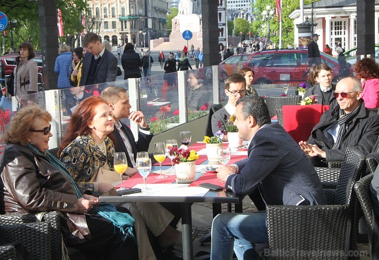 Vecrīgas viesnīcas «Hotel Roma» restorāns «Mazais Otto» atklāj 14.05.2015 vasaras terasi ar skatu uz Brīvības pieminekli- www.HotelRoma.lv Vecrīgas viesnīcas «Hotel Roma» restorāns «Mazais Otto» atklāj 14.05.2015 vasaras terasi ar skatu uz Brīvības pieminekli- www.HotelRoma.lv 149007