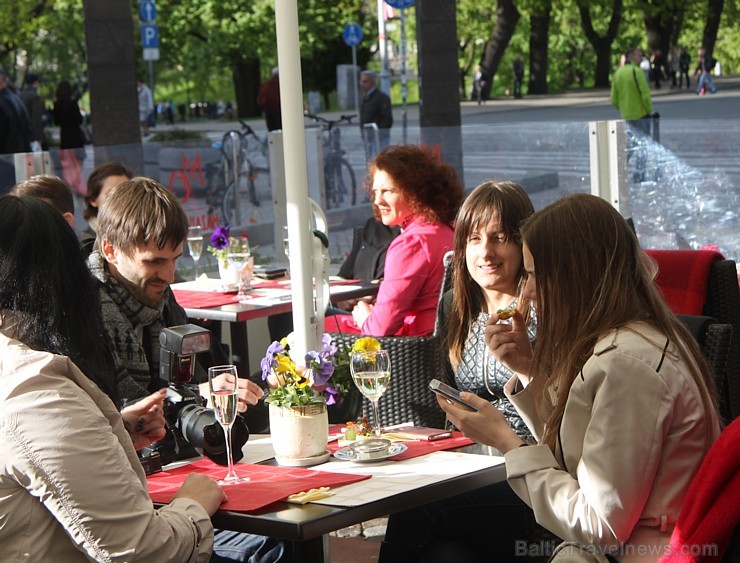 Vecrīgas viesnīcas «Hotel Roma» restorāns «Mazais Otto» atklāj 14.05.2015 vasaras terasi ar skatu uz Brīvības pieminekli- www.HotelRoma.lv Vecrīgas viesnīcas «Hotel Roma» restorāns «Mazais Otto» atklāj 14.05.2015 vasaras terasi ar skatu uz Brīvības pieminekli- www.HotelRoma.lv 149023
