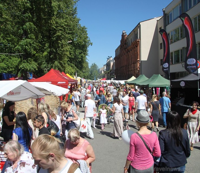 Daugavpils (www.visitdaugavpils.lv) ar vērienīgiem un saulainiem svētkiem svin 740. gadu pilsētas jubileju Daugavpils (www.visitdaugavpils.lv) ar vērienīgiem un saulainiem svētkiem svin 740. gadu pilsētas jubileju 151002