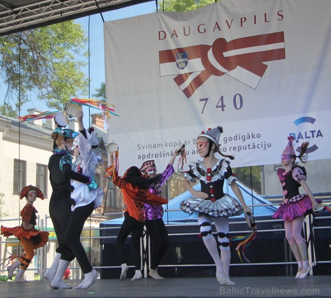 Daugavpils (www.visitdaugavpils.lv) ar vērienīgiem un saulainiem svētkiem svin 740. gadu pilsētas jubileju Daugavpils (www.visitdaugavpils.lv) ar vērienīgiem un saulainiem svētkiem svin 740. gadu pilsētas jubileju 151051