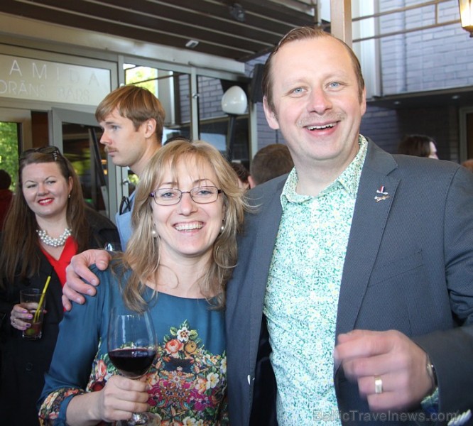 Rīgas restorāns «Piramīda» 4.06.2015 atklāj vasaras terasi un svin 5 gadu piederību «Radisson Blu» Rīgas restorāns «Piramīda» 4.06.2015 atklāj vasaras terasi un svin 5 gadu piederību «Radisson Blu» 151096