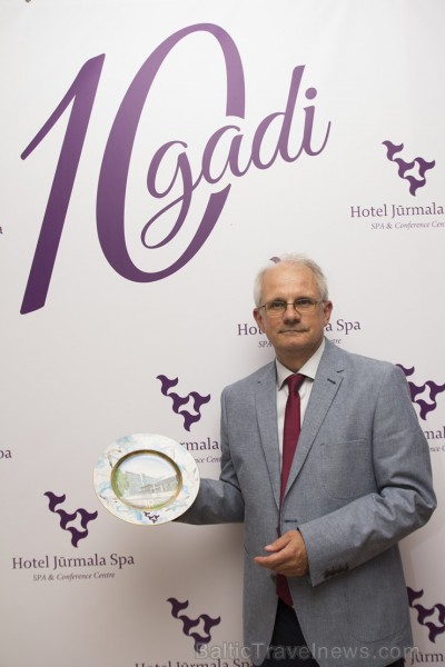 Desmit gadu laikā «Hotel Jūrmala Spa» ir kļuvusi par atpazīstamu konferenču centru un iemīļotu SPA viesnīcu ne tikai vietējai Latvijas publikai Desmit gadu laikā «Hotel Jūrmala Spa» ir kļuvusi par atpazīstamu konferenču centru un iemīļotu SPA viesnīcu ne tikai vietējai Latvijas publikai 151555