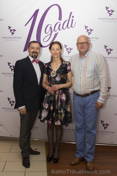 Desmit gadu laikā «Hotel Jūrmala Spa» ir kļuvusi par atpazīstamu konferenču centru un iemīļotu SPA viesnīcu ne tikai vietējai Latvijas publikai Desmit gadu laikā «Hotel Jūrmala Spa» ir kļuvusi par atpazīstamu konferenču centru un iemīļotu SPA viesnīcu ne tikai vietējai Latvijas publikai 151558