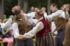 Dikļu pils dārzā atklāj Kocēnu novada svētkus