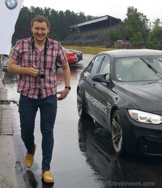 Inchcape BM Auto 6.07.2015 prezentē lietainā Biķernieku trasē «M Sport» komplektācijas automobiļus - BMW M3, BMW M4 un BMW X6 M Inchcape BM Auto 6.07.2015 prezentē lietainā Biķernieku trasē «M Sport» komplektācijas automobiļus - BMW M3, BMW M4 un BMW X6 M 153181