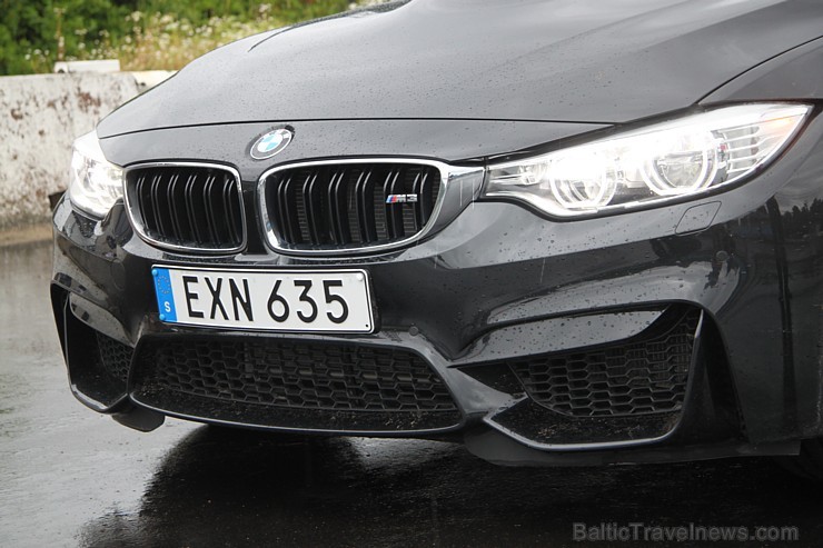 Inchcape BM Auto 6.07.2015 prezentē lietainā Biķernieku trasē «M Sport» komplektācijas automobiļus - BMW M3, BMW M4 un BMW X6 M Inchcape BM Auto 6.07.2015 prezentē lietainā Biķernieku trasē «M Sport» komplektācijas automobiļus - BMW M3, BMW M4 un BMW X6 M 153189