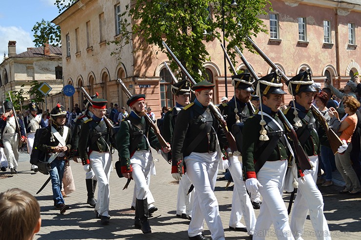 Daugavpils cietoksnis pulcēja Kara vēstures rekonstrukcijas entuziastus 155442