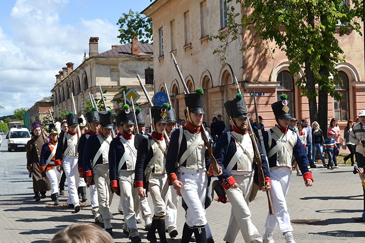 Daugavpils cietoksnis pulcēja Kara vēstures rekonstrukcijas entuziastus 155443