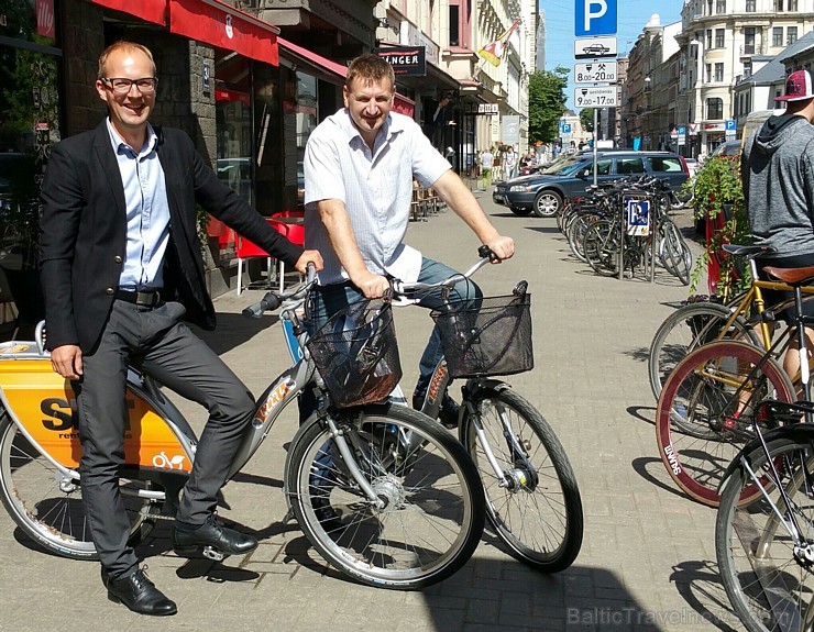 Autonomas «Sixt» vadītājs Baltijas valstīs Arnis Jaudzems un BalticTravelnews.com direktors Aivars Mackevičs Autonomas «Sixt» vadītājs Baltijas valstīs Arnis Jaudzems un BalticTravelnews.com direktors Aivars Mackevičs 156524