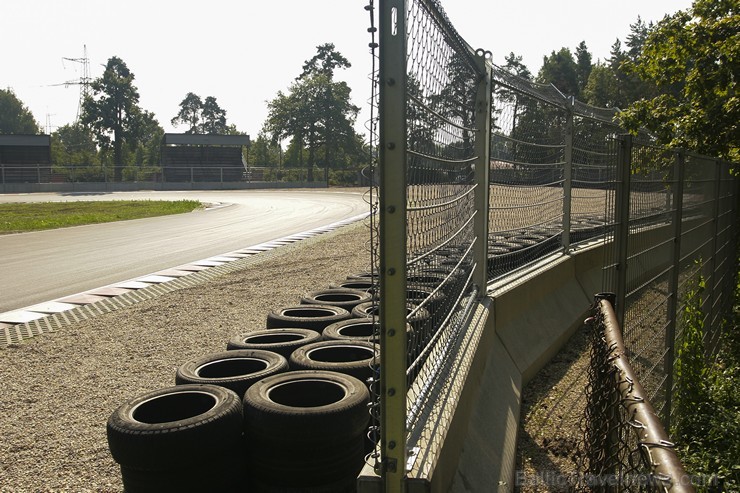 Jau šajā nedēļas nogalē autosportistiem un skatītājiem būs iespēja pilnvērtīgi novērtēt uzlabojumus, kas veikti rekonstruētajā Biķernieku trasē Jau šajā nedēļas nogalē autosportistiem un skatītājiem būs iespēja pilnvērtīgi novērtēt uzlabojumus, kas veikti rekonstruētajā Biķernieku trasē 157995