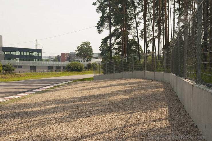 Jau šajā nedēļas nogalē autosportistiem un skatītājiem būs iespēja pilnvērtīgi novērtēt uzlabojumus, kas veikti rekonstruētajā Biķernieku trasē Jau šajā nedēļas nogalē autosportistiem un skatītājiem būs iespēja pilnvērtīgi novērtēt uzlabojumus, kas veikti rekonstruētajā Biķernieku trasē 158014