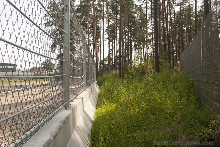 Jau šajā nedēļas nogalē autosportistiem un skatītājiem būs iespēja pilnvērtīgi novērtēt uzlabojumus, kas veikti rekonstruētajā Biķernieku trasē Jau šajā nedēļas nogalē autosportistiem un skatītājiem būs iespēja pilnvērtīgi novērtēt uzlabojumus, kas veikti rekonstruētajā Biķernieku trasē 158015