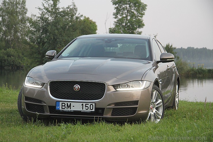 Travelnews.lv redakcija ceļo ar jauno Jaguar XE uz Vidzemi un Latgali, lai izbaudītu britu automobiļa šarmu Latvijas ceļos Travelnews.lv redakcija ceļo ar jauno Jaguar XE uz Vidzemi un Latgali, lai izbaudītu britu automobiļa šarmu Latvijas ceļos 158469
