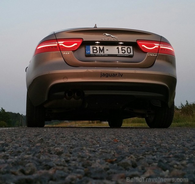 Travelnews.lv redakcija ceļo ar jauno Jaguar XE uz Vidzemi un Latgali, lai izbaudītu britu automobiļa šarmu Latvijas ceļos Travelnews.lv redakcija ceļo ar jauno Jaguar XE uz Vidzemi un Latgali, lai izbaudītu britu automobiļa šarmu Latvijas ceļos 158497