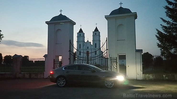 Travelnews.lv redakcija ceļo ar jauno Jaguar XE uz Vidzemi un Latgali, lai izbaudītu britu automobiļa šarmu Latvijas ceļos Travelnews.lv redakcija ceļo ar jauno Jaguar XE uz Vidzemi un Latgali, lai izbaudītu britu automobiļa šarmu Latvijas ceļos 158498