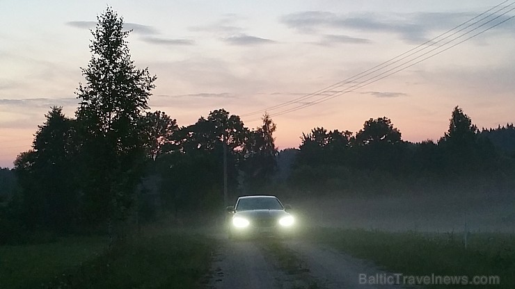 Travelnews.lv redakcija ceļo ar jauno Jaguar XE uz Vidzemi un Latgali, lai izbaudītu britu automobiļa šarmu Latvijas ceļos Travelnews.lv redakcija ceļo ar jauno Jaguar XE uz Vidzemi un Latgali, lai izbaudītu britu automobiļa šarmu Latvijas ceļos 158500