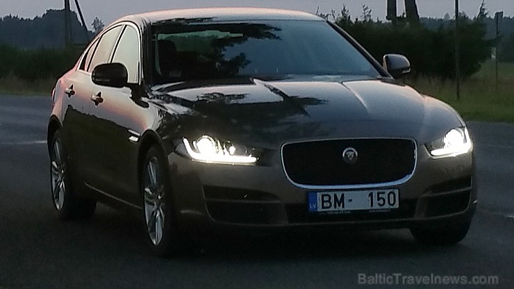 Travelnews.lv redakcija ceļo ar jauno Jaguar XE uz Vidzemi un Latgali, lai izbaudītu britu automobiļa šarmu Latvijas ceļos Travelnews.lv redakcija ceļo ar jauno Jaguar XE uz Vidzemi un Latgali, lai izbaudītu britu automobiļa šarmu Latvijas ceļos 158502