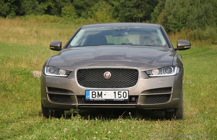 Travelnews.lv redakcija ceļo ar jauno Jaguar XE uz Vidzemi un Latgali, lai izbaudītu britu automobiļa šarmu Latvijas ceļos Travelnews.lv redakcija ceļo ar jauno Jaguar XE uz Vidzemi un Latgali, lai izbaudītu britu automobiļa šarmu Latvijas ceļos 158513