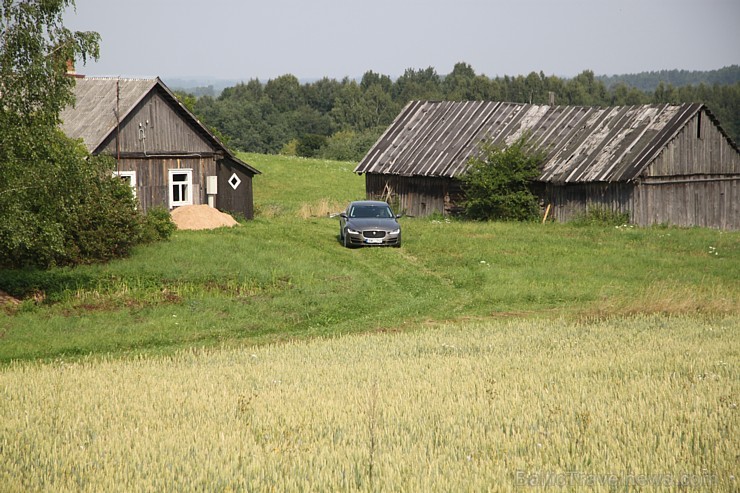 Travelnews.lv redakcija ceļo ar jauno Jaguar XE uz Vidzemi un Latgali, lai izbaudītu britu automobiļa šarmu Latvijas ceļos Travelnews.lv redakcija ceļo ar jauno Jaguar XE uz Vidzemi un Latgali, lai izbaudītu britu automobiļa šarmu Latvijas ceļos 158519
