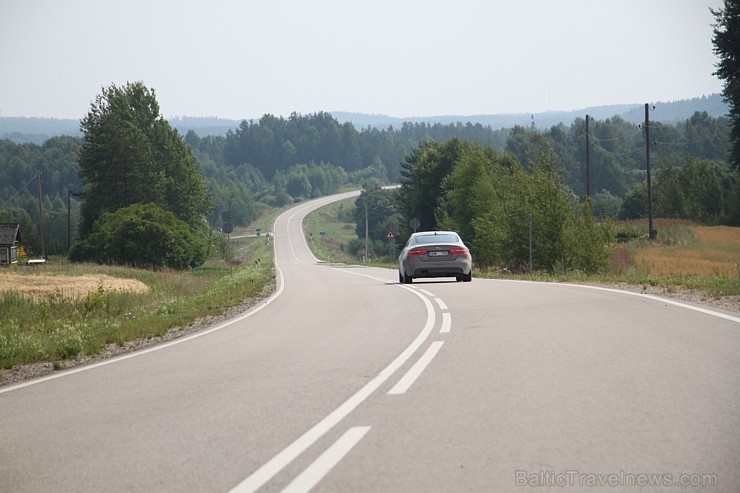 Travelnews.lv redakcija ceļo ar jauno Jaguar XE uz Vidzemi un Latgali, lai izbaudītu britu automobiļa šarmu Latvijas ceļos Travelnews.lv redakcija ceļo ar jauno Jaguar XE uz Vidzemi un Latgali, lai izbaudītu britu automobiļa šarmu Latvijas ceļos 158523