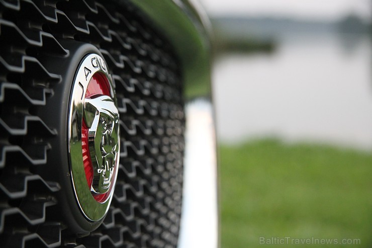 Travelnews.lv redakcija ceļo ar jauno Jaguar XE uz Vidzemi un Latgali, lai izbaudītu britu automobiļa šarmu Latvijas ceļos Travelnews.lv redakcija ceļo ar jauno Jaguar XE uz Vidzemi un Latgali, lai izbaudītu britu automobiļa šarmu Latvijas ceļos 158528