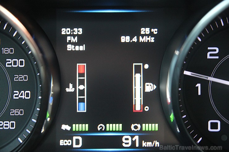 Travelnews.lv redakcija ceļo ar jauno Jaguar XE uz Vidzemi un Latgali, lai izbaudītu britu automobiļa šarmu Latvijas ceļos Travelnews.lv redakcija ceļo ar jauno Jaguar XE uz Vidzemi un Latgali, lai izbaudītu britu automobiļa šarmu Latvijas ceļos 158529