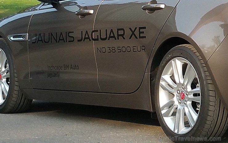 Travelnews.lv redakcija ceļo ar jauno Jaguar XE uz Vidzemi un Latgali, lai izbaudītu britu automobiļa šarmu Latvijas ceļos Travelnews.lv redakcija ceļo ar jauno Jaguar XE uz Vidzemi un Latgali, lai izbaudītu britu automobiļa šarmu Latvijas ceļos 158539