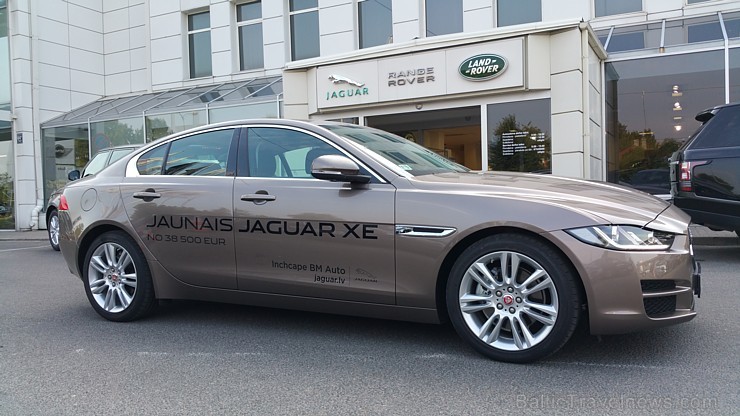 Travelnews.lv redakcija ceļo ar jauno Jaguar XE uz Vidzemi un Latgali, lai izbaudītu britu automobiļa šarmu Latvijas ceļos Travelnews.lv redakcija ceļo ar jauno Jaguar XE uz Vidzemi un Latgali, lai izbaudītu britu automobiļa šarmu Latvijas ceļos 158542