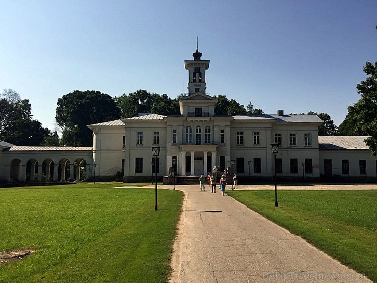 Tilts savieno Biržu pilsētu ar grāfa Tiškeviča Astravas muižu
Vairāk info Travel RSP 159662