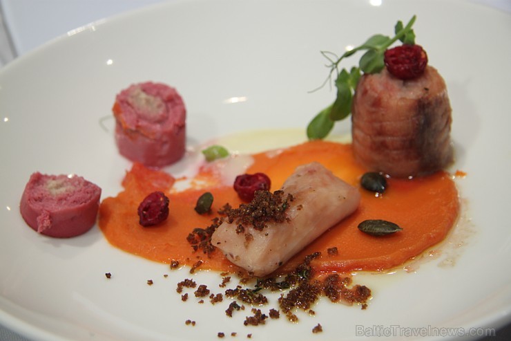 Starptautiskā šefpavāru žūrija 3.09.2015 izstādē Riga Food 2015 atzinīgi vērtē «Latvijas pavārzellis 2015» sagatavotos ēdienus Starptautiskā šefpavāru žūrija 3.09.2015 izstādē Riga Food 2015 atzinīgi vērtē «Latvijas pavārzellis 2015» sagatavotos ēdienus 159829