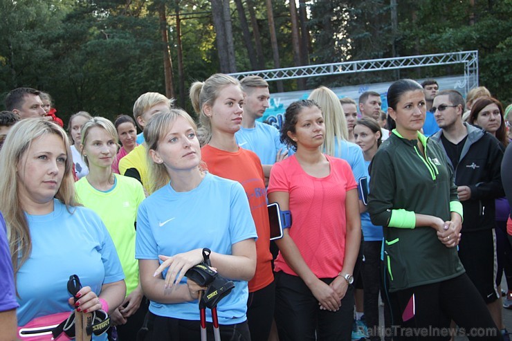 «Nike Riga Run» treniņi pulcē Mežaparkā simtiem sportisku ļaužu, jo 13.09.2015 (svētdien) entuziasti un profesionāļi sacentīsies lielākajā rudens sta «Nike Riga Run» treniņi pulcē Mežaparkā simtiem sportisku ļaužu, jo 13.09.2015 (svētdien) entuziasti un profesionāļi sacentīsies lielākajā rudens sta 159844