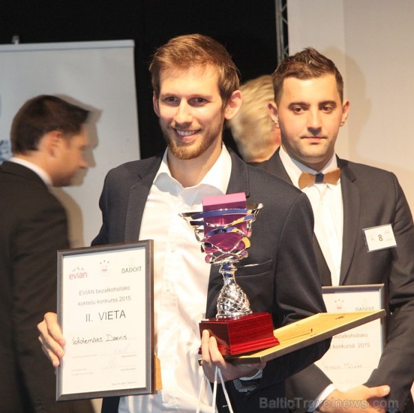 Bārmeņu sacensību «Evian Latvia Cup 2015» 2.vietas ieguvēts Voldemārs Dzenis 160138