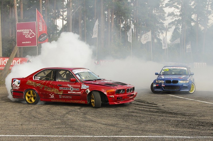 Ziemeļeiropas drifta čempionāta noslēgumā vairāk nekā 40 PRO drifteri piekūpina Biķernieku trasi Ziemeļeiropas drifta čempionāta noslēgumā vairāk nekā 40 PRO drifteri piekūpina Biķernieku trasi 161142