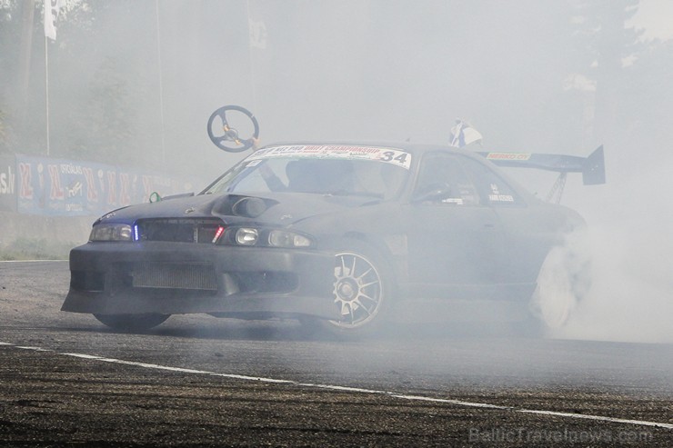 Ziemeļeiropas drifta čempionāta noslēgumā vairāk nekā 40 PRO drifteri piekūpina Biķernieku trasi Ziemeļeiropas drifta čempionāta noslēgumā vairāk nekā 40 PRO drifteri piekūpina Biķernieku trasi 161144
