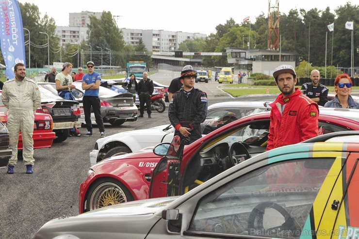 Ziemeļeiropas drifta čempionāta noslēgumā vairāk nekā 40 PRO drifteri piekūpina Biķernieku trasi Ziemeļeiropas drifta čempionāta noslēgumā vairāk nekā 40 PRO drifteri piekūpina Biķernieku trasi 161161