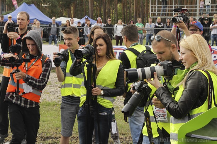 Ziemeļeiropas drifta čempionāta noslēgumā vairāk nekā 40 PRO drifteri piekūpina Biķernieku trasi Ziemeļeiropas drifta čempionāta noslēgumā vairāk nekā 40 PRO drifteri piekūpina Biķernieku trasi 161162