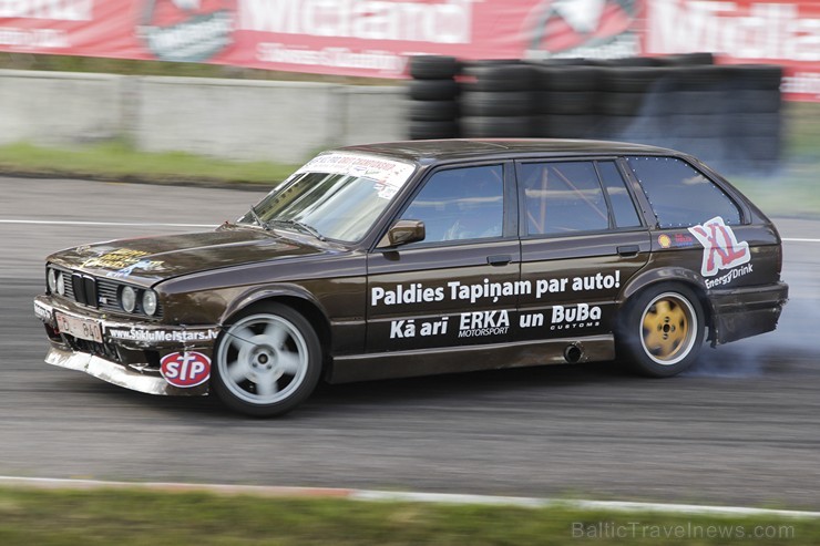 Ziemeļeiropas drifta čempionāta noslēgumā vairāk nekā 40 PRO drifteri piekūpina Biķernieku trasi Ziemeļeiropas drifta čempionāta noslēgumā vairāk nekā 40 PRO drifteri piekūpina Biķernieku trasi 161200