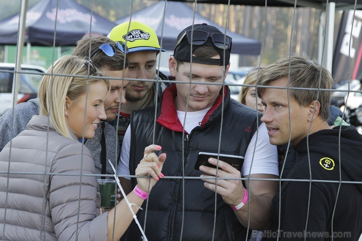 Ziemeļeiropas drifta čempionāta noslēgumā vairāk nekā 40 PRO drifteri piekūpina Biķernieku trasi Ziemeļeiropas drifta čempionāta noslēgumā vairāk nekā 40 PRO drifteri piekūpina Biķernieku trasi 161207