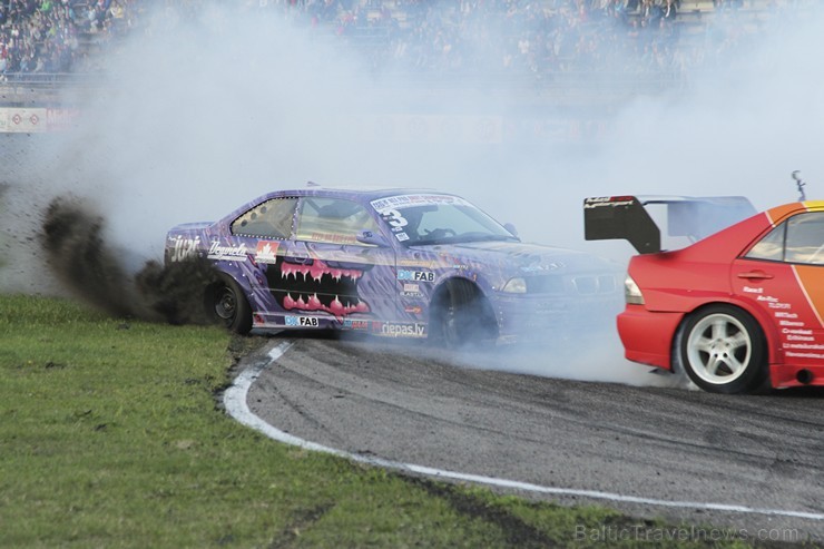 Ziemeļeiropas drifta čempionāta noslēgumā vairāk nekā 40 PRO drifteri piekūpina Biķernieku trasi Ziemeļeiropas drifta čempionāta noslēgumā vairāk nekā 40 PRO drifteri piekūpina Biķernieku trasi 161222