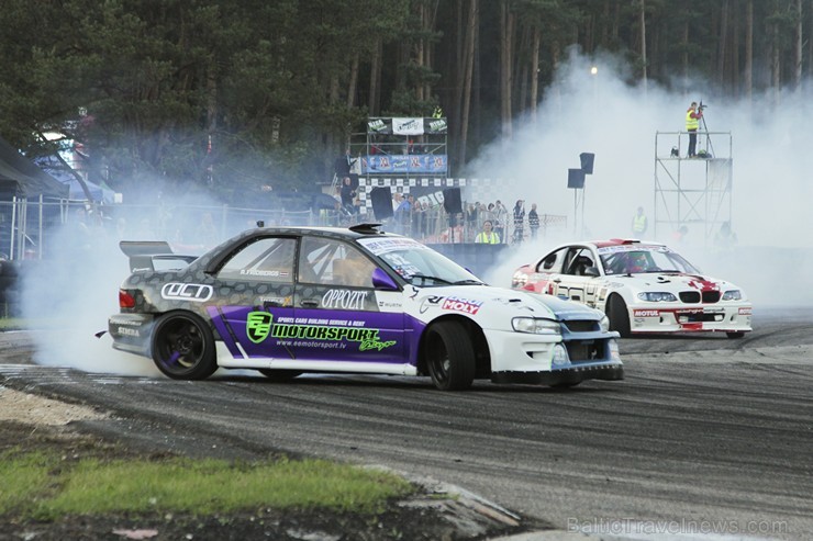Ziemeļeiropas drifta čempionāta noslēgumā vairāk nekā 40 PRO drifteri piekūpina Biķernieku trasi Ziemeļeiropas drifta čempionāta noslēgumā vairāk nekā 40 PRO drifteri piekūpina Biķernieku trasi 161225