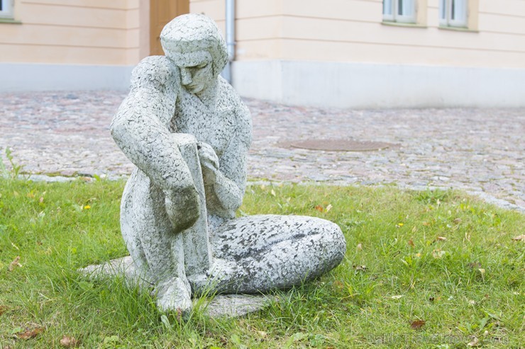 Kuldīgas pilsētas dārzs kļuvis par kuldīdznieku un pilsētas viesu iemīļotu atpūtas un pastaigu vietu Kuldīgas pilsētas dārzs kļuvis par kuldīdznieku un pilsētas viesu iemīļotu atpūtas un pastaigu vietu 161249