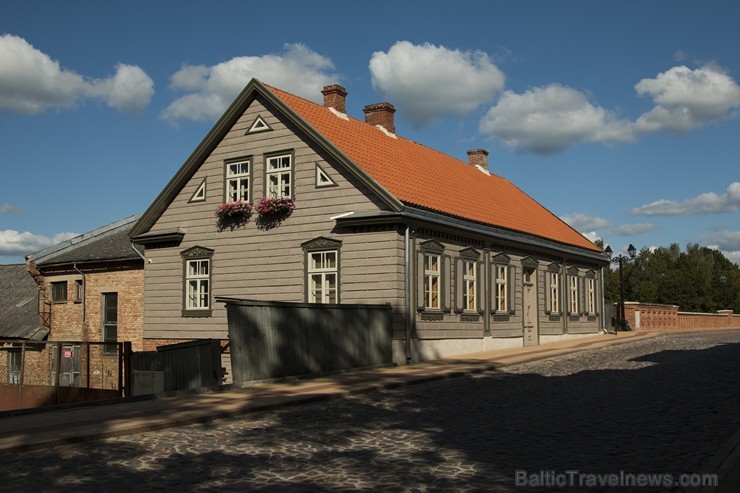 Kuldīgas pilsētas dārzs kļuvis par kuldīdznieku un pilsētas viesu iemīļotu atpūtas un pastaigu vietu Kuldīgas pilsētas dārzs kļuvis par kuldīdznieku un pilsētas viesu iemīļotu atpūtas un pastaigu vietu 161258