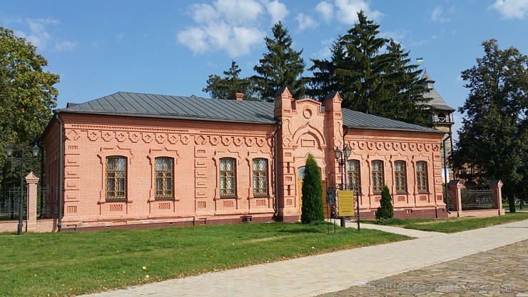 Baturinas arheoloģiskais muzejs. Vairāk informācijas - www.baturin-capital.gov.ua 161404
