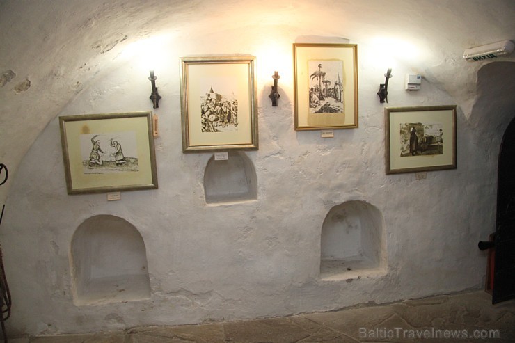 Travelnews.lv apmeklē Kočubeja māju jeb Ģenerālās tiesas māju Baturinā. Vairāk informācijas - www.baturin-capital.gov.ua Travelnews.lv apmeklē Kočubeja māju jeb Ģenerālās tiesas māju Baturinā. Vairāk informācijas - www.baturin-capital.gov.ua 162160