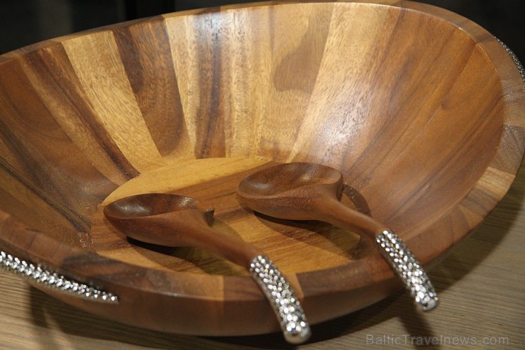 Ķīpsalas izstādes «Baltic Furniture 2015» un «Design Isle 2015» piesaista publiku. Vairāk informācijas - www.Bt1.lv Ķīpsalas izstādes «Baltic Furniture 2015» un «Design Isle 2015» piesaista publiku. Vairāk informācijas - www.Bt1.lv 162324