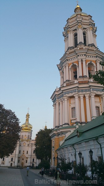 Travelnews.lv apmeklē UNESCO kultūrmantojuma pieminekli - Kijevas Pečoru Lavras katedrāli. Vairāk informācijas - www.kyivcity.travel Travelnews.lv apmeklē UNESCO kultūrmantojuma pieminekli - Kijevas Pečoru Lavras katedrāli. Vairāk informācijas - www.kyivcity.travel 163005