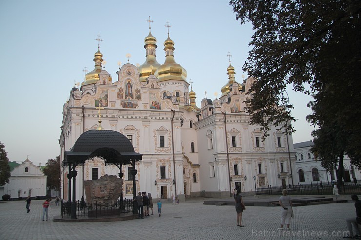 Travelnews.lv apmeklē UNESCO kultūrmantojuma pieminekli - Kijevas Pečoru Lavras katedrāli. Vairāk informācijas - www.kyivcity.travel Travelnews.lv apmeklē UNESCO kultūrmantojuma pieminekli - Kijevas Pečoru Lavras katedrāli. Vairāk informācijas - www.kyivcity.travel 163009